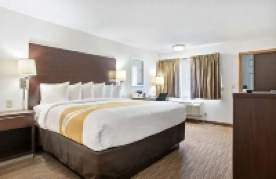 EverSpring Inn & Suites