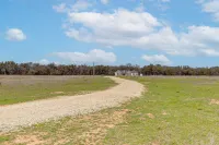 Beach + Brazos River Access! Family-friendly Haven - Homestays
