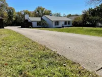 Classy Country Home But Convenient  - Minutes to Downtown Franklin/Liepers Fork!