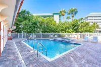 Waterfront 3B Balcony Hot Tub Pool Near Beach