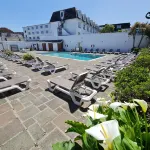 Norfolk Hotel - Pools