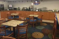 Baymont by Wyndham Mishawaka South Bend Area - servizio colazione