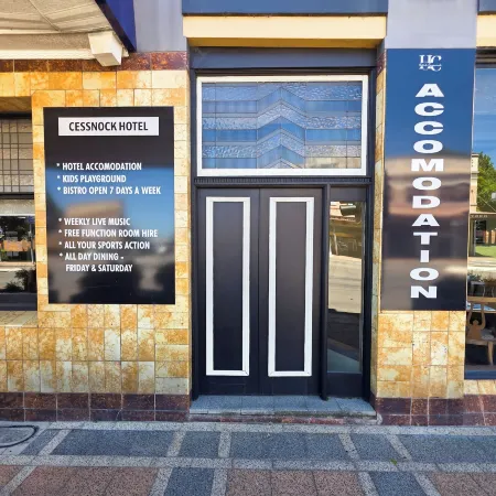 Cessnock Hotel, Hunter Valley