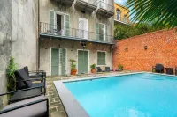 Roami at St. Helene Hotel di New Orleans
