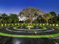 Unique Private Racing Track Villa Hotels in Golden Glades