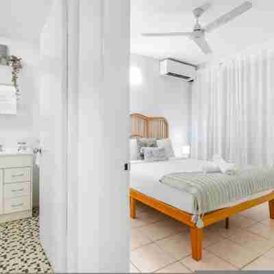 Zen Bamboo Cozy - Modern - Central Rooms