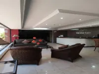 Miramar Suites โรงแรมใน