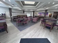 La Quinta Inn & Suites by Wyndham Jacksonville Butler Blvd - sarapan