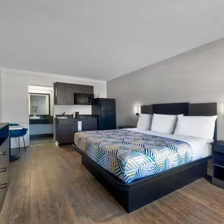 Motel 6 Nashua, NH - South