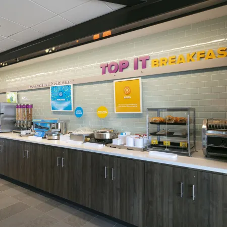 Tru by Hilton Hazleton
