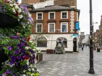 CiTi Hotel London Luton By Belvilla Hotels in Luton