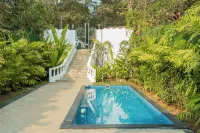 ELIVAAS Maison 10 Luxe 4 BHK Villa -  Casas de vacaciones