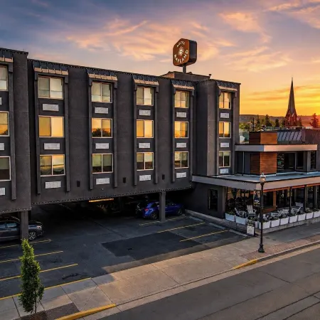 Rayland Hotel