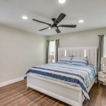 Family Getaway w/ Fenced Yard in Orange Park!