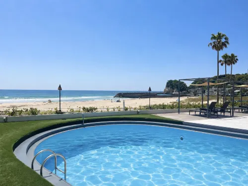 Sayan Terrace Hotel & Resort