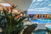 V Spa & Conference Hotel - Pool