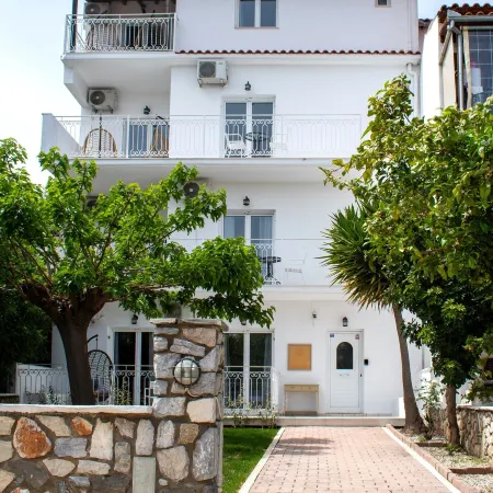 Eos Skiathos