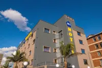 N1 Hotel Rotten Row Harare Hotels in 