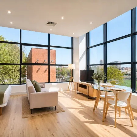 Paseo Suites Hotel Отели рядом с достопримечательностью «Виллаверде»