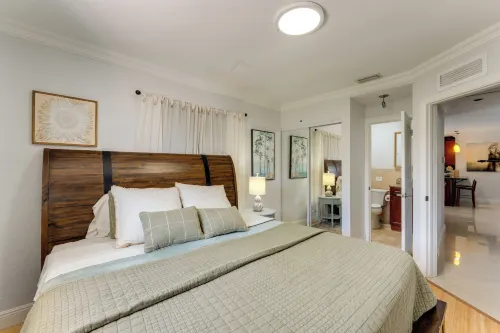 Fish, Swim & Relax Poolside! Deerfield Beach Oasis - 3-Star