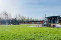 Silver Sands Hotel RV Park - 2-Star