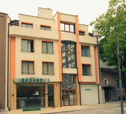 Dionis Hotel
