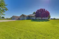 Amish Country Near Shipshewana: Patio & Grill! - Homestays