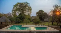 Oxpecker Safari Lodge