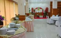 River Grand Hotel