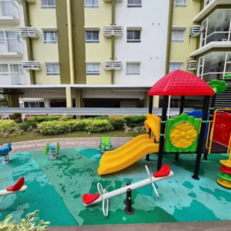 Romantic Purple 1-Bedroom 5-8 pax in CDO