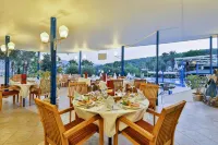 Green Bay Resort & Spa