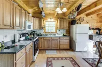 Hike, Explore & Unwind: Rustic Maine Getaway - Alloggi