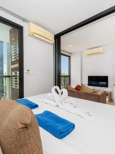รูปภาพของBright apartment at Boat Avenue- fast WIFI, washer