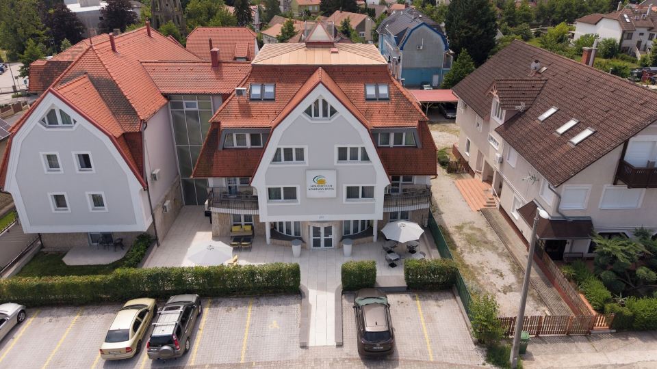 Holiday Club Apartman Hotel