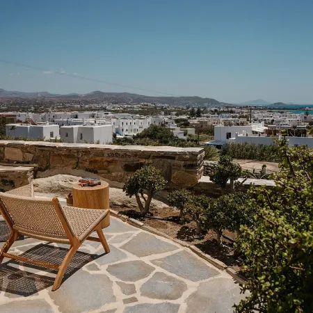 Proteas Hotel & Suites Отели рядом с достопримечательностью «Замок Наксоса»