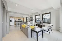 2 BR Iconic Detroit High-Rise Loft - Apartments