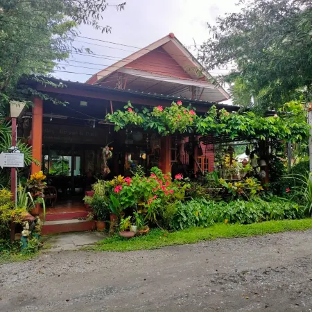 Bansuan Thanormpat Resort