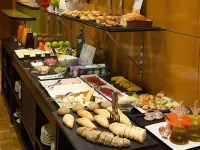 Hotel Delta - breakfast