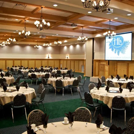 Heathman Lodge