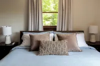 Private, Mountain Views, Close to Horse Show Grounds, Lake Placid and Hiking - Wifi