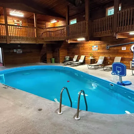 Lumberjack Inn
