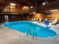 Lumberjack Inn - parking