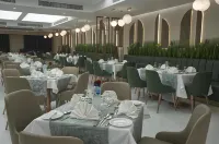 Grand Millennium Al Haram Hotel - 朝食