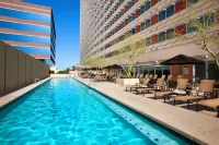Sheraton Phoenix Downtown - Rooftop Pools