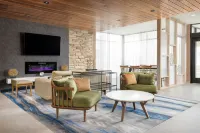 Fairfield Inn & Suites Union - Parking