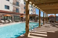 Courtyard Fort Worth Historic Stockyards - Swimmingpools