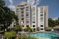SpringHill Suites Fort Lauderdale Airport & Cruise Port - مسبح
