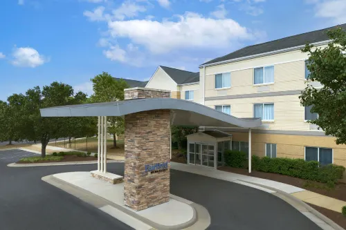 Fairfield Inn & Suites at Dulles Airport - breakfast