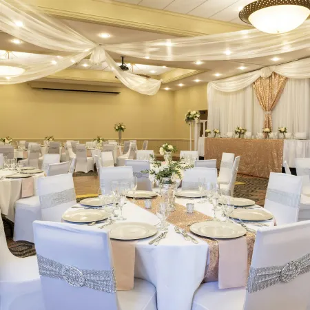 DoubleTree by Hilton Hotel Grand Rapids Airport
