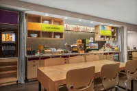 Home2 Suites by Hilton Lake Charles - breakfast